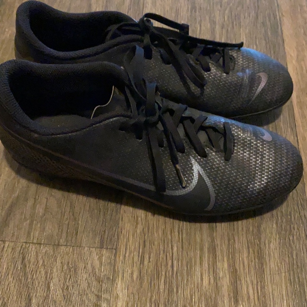 Nike Mercurial Vapor 13 Women’s Soccer Cleats